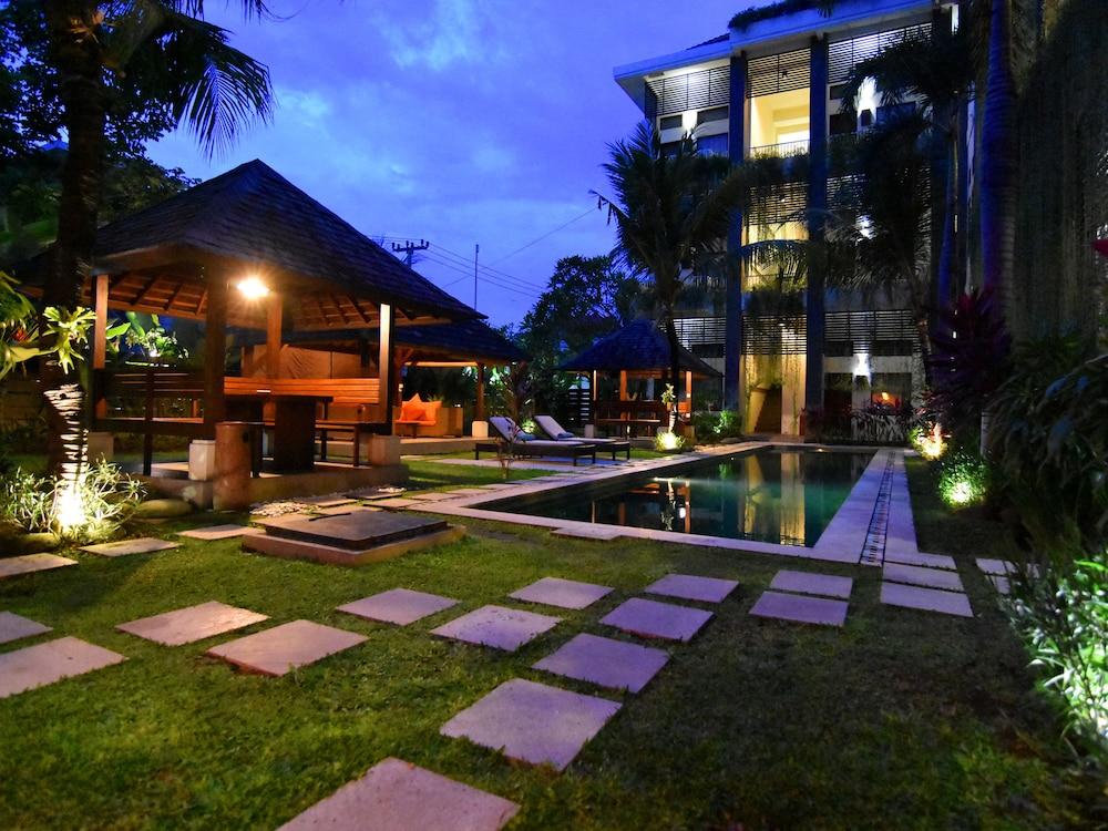 Ganga Hotel & Apartment Denpasar Exterior foto