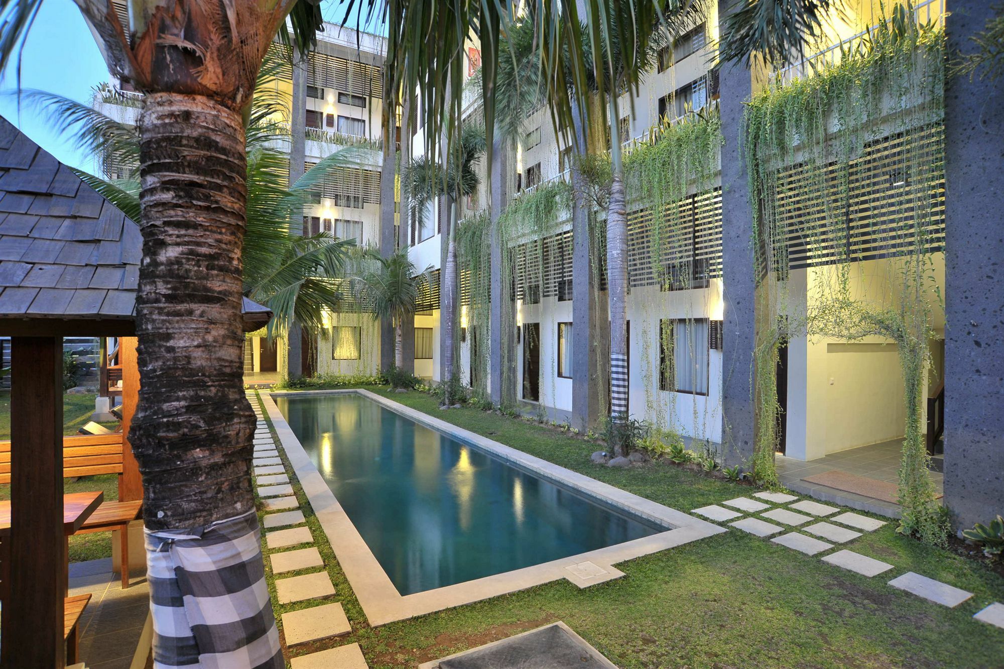 Ganga Hotel & Apartment Denpasar Exterior foto